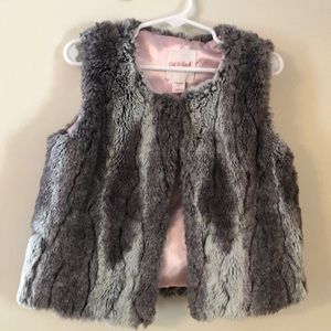 Girls faux fur vest, size 6x